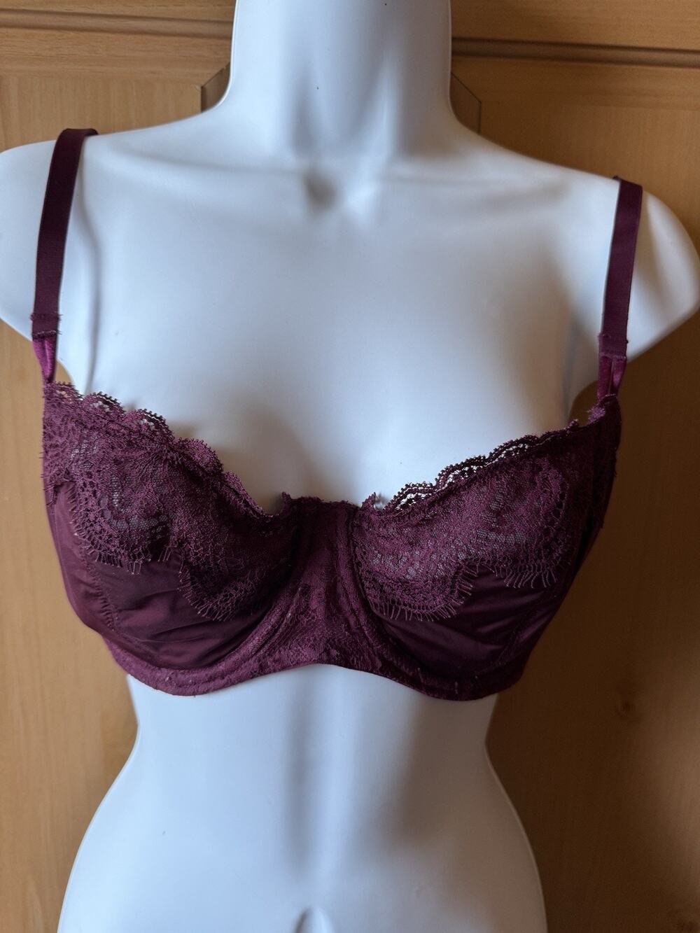Victoria’s Secret 34dd Women’s Ladies demi bra Burgundy Maroon